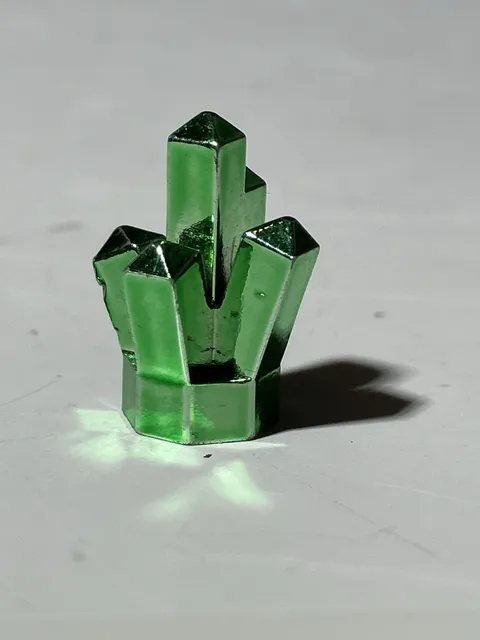 Vintage LEGO Rock Raiders Metallic Green Crystal