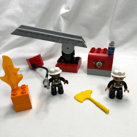 Lego Duplo Fire Truck Set #4977 RETIRED figures accessory Replacement Parts