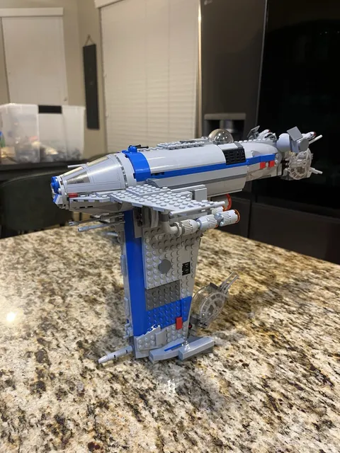 100 PERCENT COMPLETE Used LEGO Star Wars Resistance Bomber 75188 No instructions