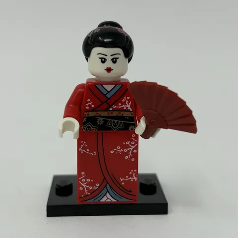 Lego Kimono Girl Minifigure Collectible Series 4 CMF Complete w/ Dark Red Fan