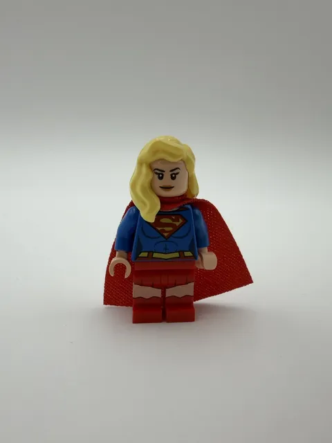 LEGO Super Heroes DC Supergirl Minifigure Sh0157