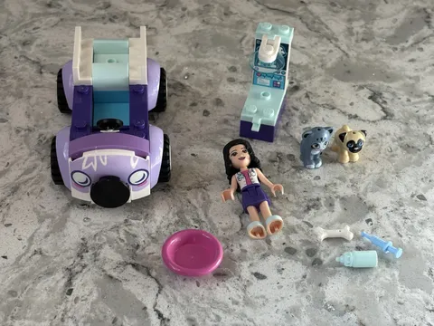 Lego Friends Emma's Mobile Veterinary Clinic 41360 Not Complete