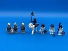 LEGO Castle Fantasy Era: Minifigure Set Of 7 (Crown Knights & Skeletons)