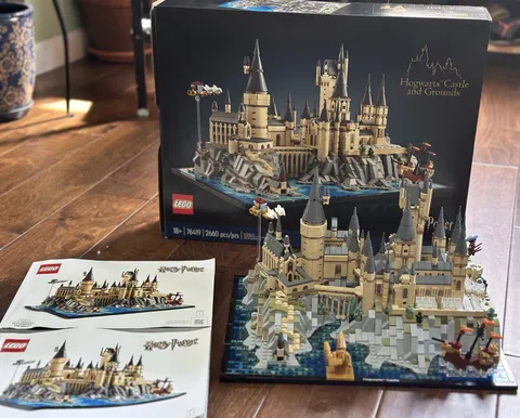 LEGO Harry Potter: Hogwarts Castle and Grounds (76419)