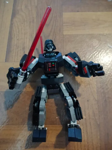 Lego Star Wars Darth Vader Mech 75368 99% Complete ( NO BOX OR MANUAL )