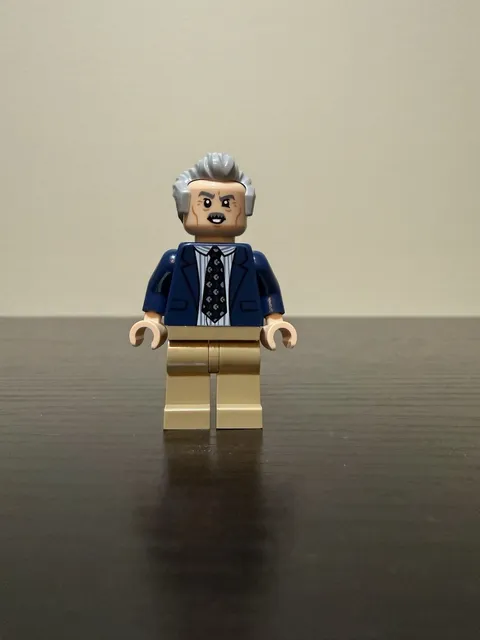 LEGO Marvel J. Jonah Jameson Minifigure (sh1100) from The Daily Bugle set 76342