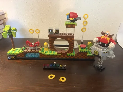 LEGO Ideas: Sonic the Hedgehog Green Hill Zone (21331) Incomplete 98%
