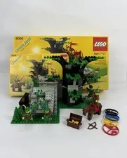 LEGO Castle Set Camouflaged Outpost 6066 - 100% Complete Vintage 1987 Forestmen