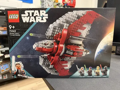 LEGO Star Wars 75362 Ahsoka Tano's T-6 Jedi Shuttle 599 pcs Ahsoka