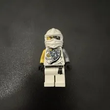 LEGO Ninjago Tournament of Elements Zane Battle Damage