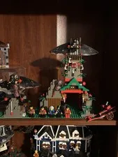 Lego Castle Ninja sets (6088) and (6045)