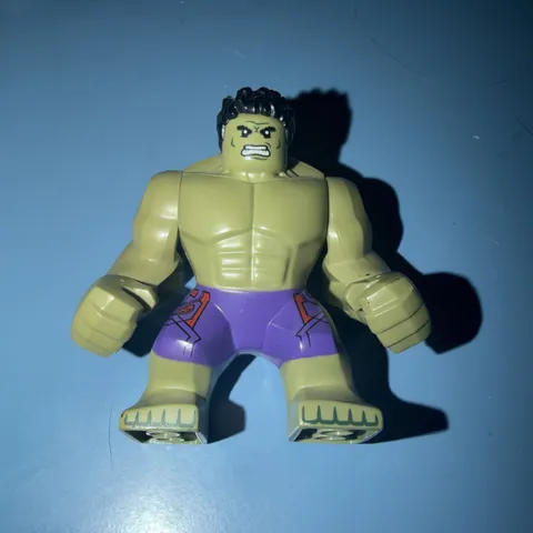 Lego Hulk Big Fig Minifigure sh0173 Dark Purple Pants w/ Avengers Logo (2015)