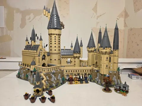 Used - LEGO Harry Potter: Hogwarts Castle (71043)