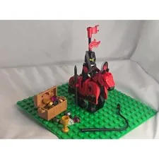 LEGO Castle Armored Red Horse And Knight Minifigure Bundle - Cas524