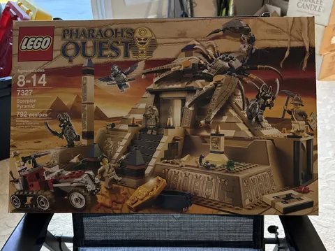 LEGO 7327 Pharaoh's Quest: Scorpion Pyramid Retired Hard to Find Genuine Set New