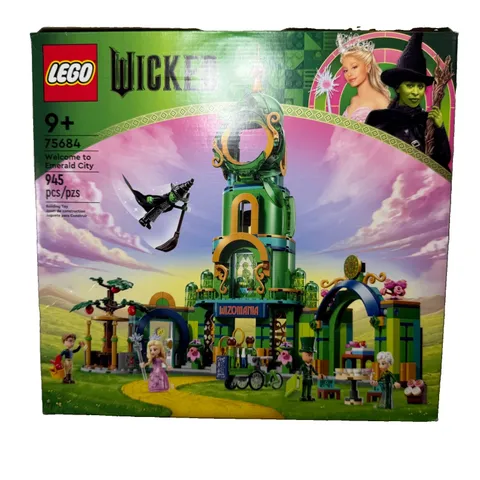 Lego Wicked Welcome to Emerald City Building Set# 75684 945 pcs. (9+)
