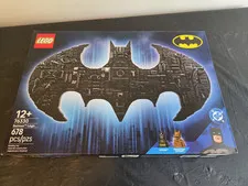 LEGO BATMAN Logo 76330 DC Comics Factory Sealed New!