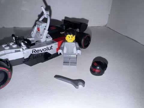 LEGO Speed Champions Audi F1 Race Car 77259 Set w/ Minifigure, Manual