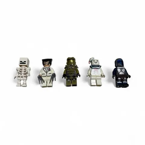 LEGO Minifigure Lot of 5: Skeleton, White Suit, Gold Armor, White, Blue/Gray