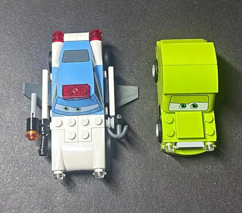 LEGO Disney CARS 2 Police Finn McMissile, Acer Green Car Minifigure Lot of 2