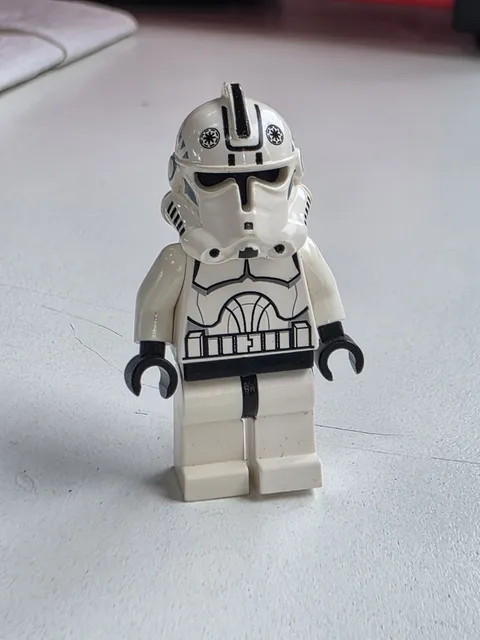 LEGO® Minifig sw0126 - Clone Trooper (Phase 2) - Black Head Minifigure NEW