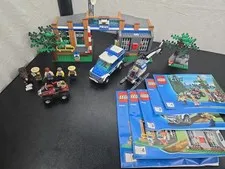 LEGO #4440 City - Forest Police Station (2011)