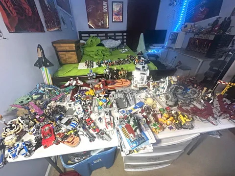 Massive LEGO Lot – Tons of Sets & Minifigures – Read Description