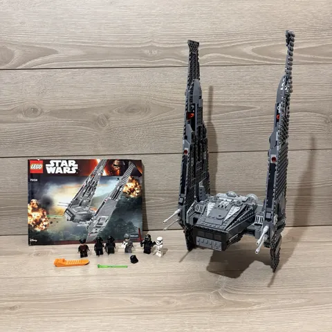 LEGO Star Wars 75104 Kylo Ren’s Command Shuttle Complete w/ Minifigures & Manual