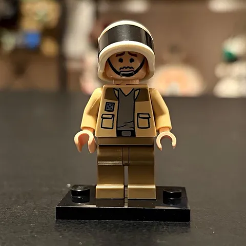 LEGO Star Wars 2009 Captain Antilles Minifigure from set 10198
