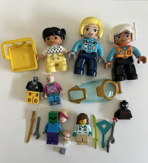 Lego & Duplo Lot - Minifigures Minecraft Parts And Pieces & 1979 Yellow Chair