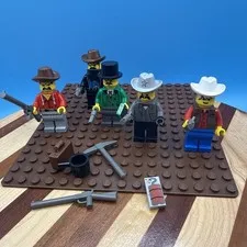 Lego Western Minifigures Lot (5) and Accessories WW021 WW007 WW012 WW010