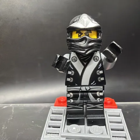 LEGO Ninjago Cole The Final battle Minifigure njo0080 From Set 70502