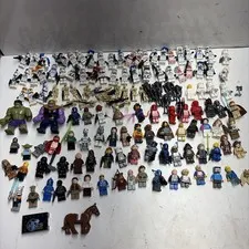 HUGE LEGO MINIFIGIRE LOT!! Some With Accessories! 133 Total! See Pics!!