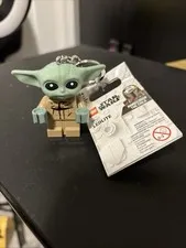 Collectible - Lego Keychain The Child Grogu Baby Yoda 2" with LED Light StarWars