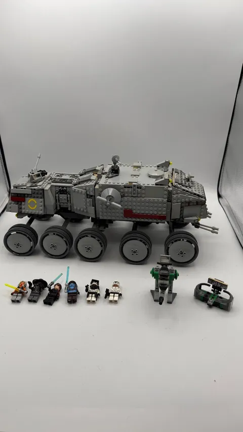LEGO Star Wars: Clone Turbo Tank (8098) 2012 Build Complete With Minifigures