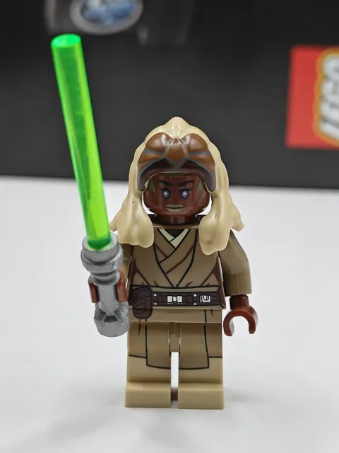 NEW Star Wars Stass Allie Custom Lego Minifigure 75016 Homing Spider Droid