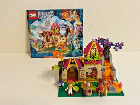 LEGO Elves: Azari and the Magical Bakery (41074) - Complete with Instructions.