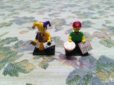 Lego Minifigures Series 12 Lot - Jester & Pizza Delivery Guy - BOTH COMPLETE