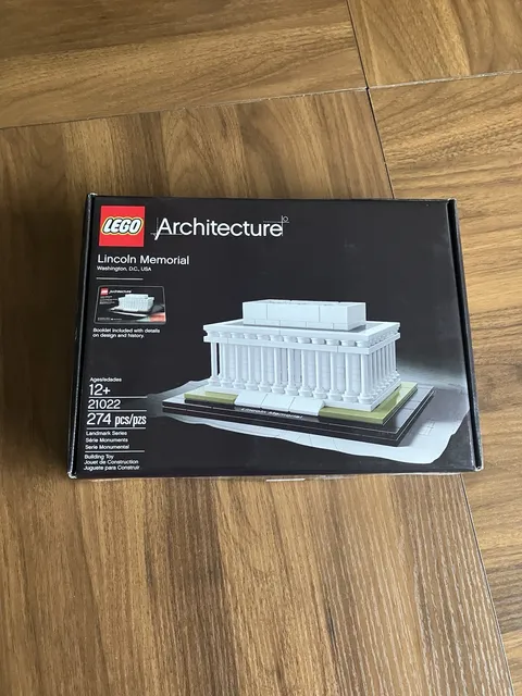 LEGO ARCHITECTURE: Lincoln Memorial (21022) Complete with Instructions and Box