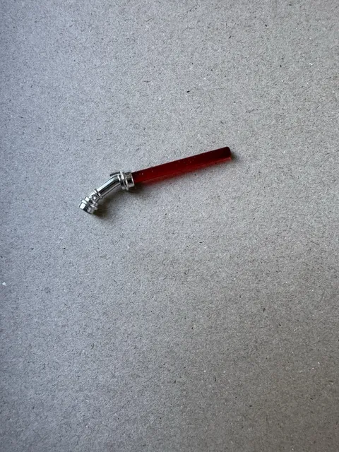 LEGO Star Wars Count Dooku Curved Chrome Hilt lightsaber W/Translucent Red Blade