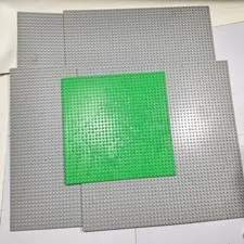 Lot of 4 Lego X-large 15"x15" Gray Base Plates 1 green 10x10 plate