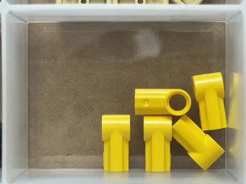 LEGO Parts - Yellow Technic, Axle and Pin Connector Angled #1 - No 32013 - QTY 5