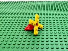 LEGO Yellow Propeller 4 Blade Center Hole w/Red Tail Rotor Holder 1608#3461 3481