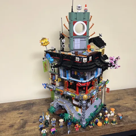 LEGO NINJAGO: Ninjago City - 70620 100% Complete Rare Retired Set