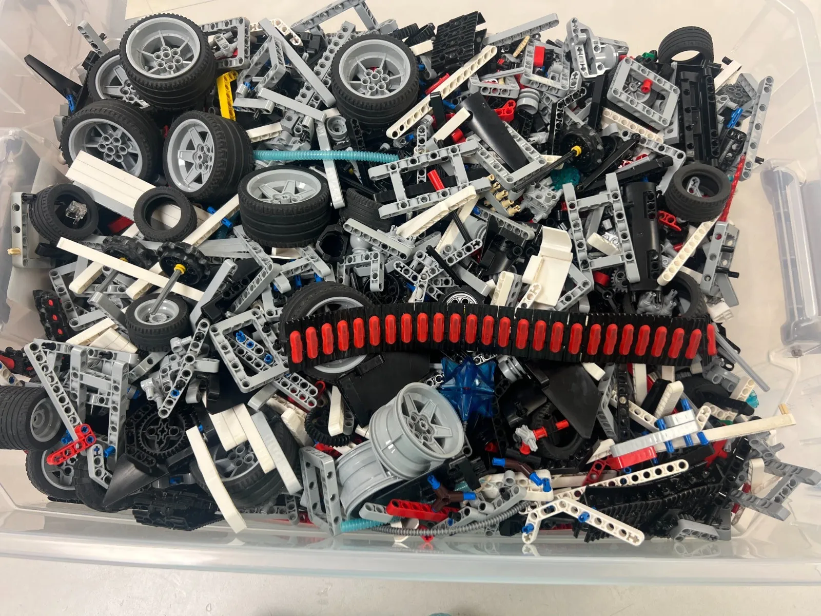 Lego Mindstorms EV3 education lot. 5 sets worth of just legos.