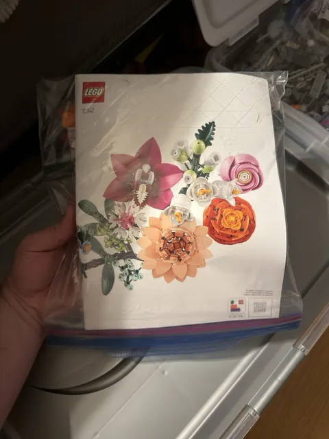 LEGO 10342 Pretty Pink Flower Bouquet 