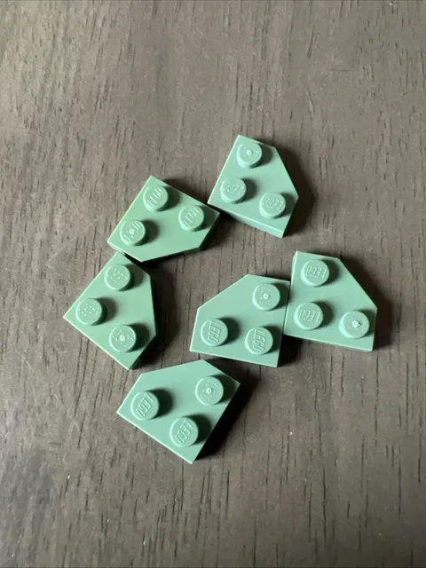LEGO 26601 Sand Green Tile Wedge, Plate 2 x 2 Cut Corner 6 Pieces