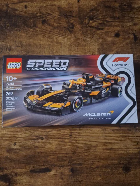LEGO Speed Champions: McLaren F1 Team McL38 Race Car (77251)