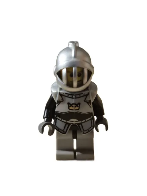 Lego Castle Fantasy Era Crown Knight Minifigure 7092 great condition 