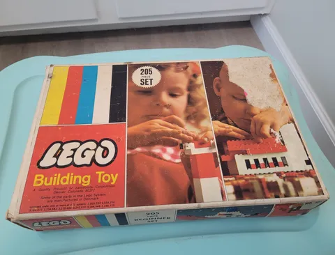 1968 LEGO Beginner Set 205 Vintage Building Toy Complete 205-Piece Boxed Set
